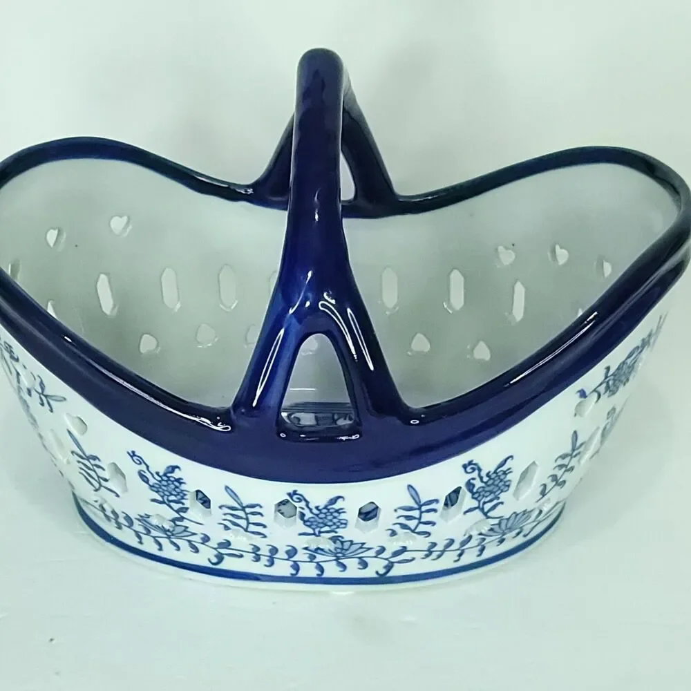 Blue White Grape Vine Handled Decorative Basket Fine Porcelain 10